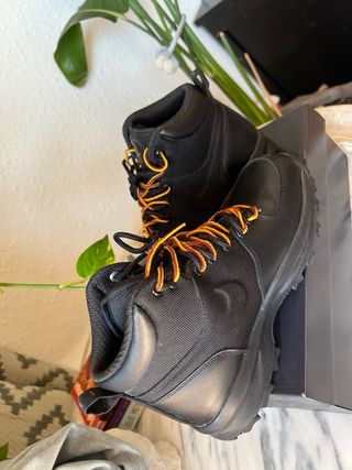 Botas Nike Manoa Leather Negras 