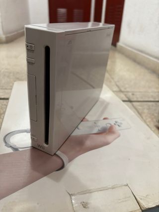 Consola Wii Blanca + Accesorios y 2 Mandos