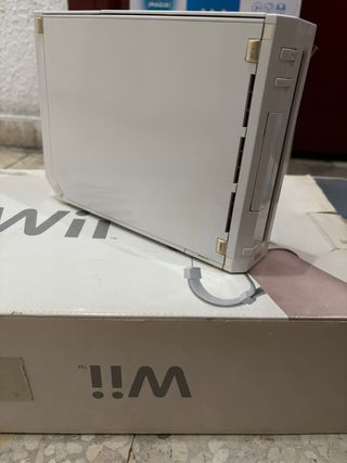 Consola Wii Blanca + Accesorios y 2 Mandos