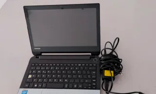 Portátil Toshiba Negro/Gris
