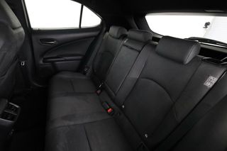 Lexus UX 250h Business