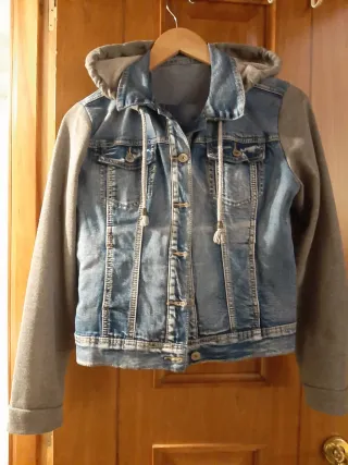 Chaqueta vaquera, con capucha !!! ...