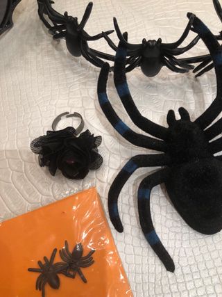 Lote Halloween: Sombrero, Gafas y Arañas