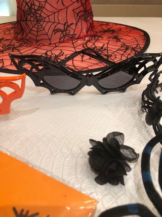 Lote Halloween: Sombrero, Gafas y Arañas