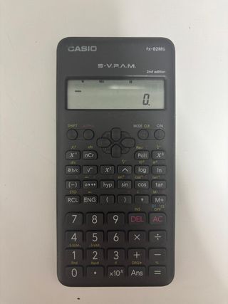 Calculadora Casio fx-82MS