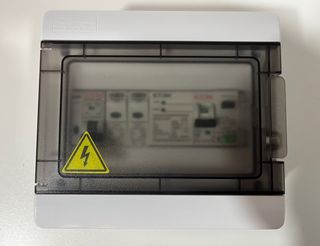 Caja protecciones para cargador coche eléctrico 