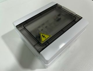 Caja protecciones para cargador coche eléctrico 