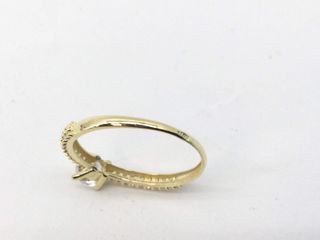 anillo oro 18k con piedra con circonita