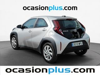 Toyota Aygo X Cross 1.0 VVT-I Play 53 kW (72 CV)