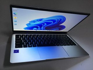 pc portatil xiaoma aw81-16-2a  intel pentium n3700 / 16gb ram / 128gb ssd
