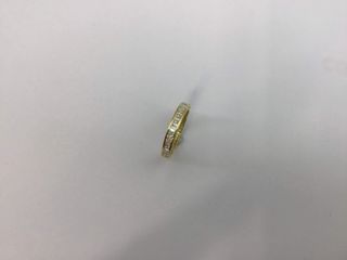 alianza oro 18k con piedra con diamante de laboratorio