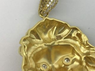 colgante oro 18k con piedra con circonita