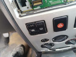 Dacia 5344468 mando elevalunas delantero logan 1.5