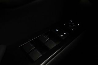 Lexus UX 250h Business