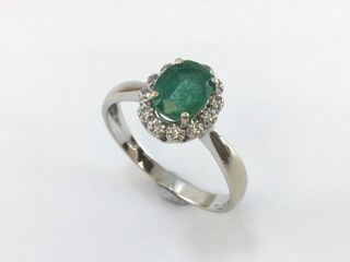 anillo oro 18k con piedra con diamante