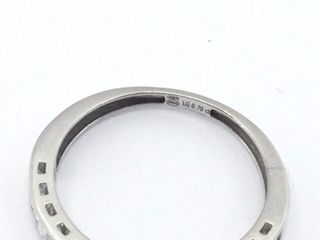 alianza oro 18k con piedra con diamante de laboratorio