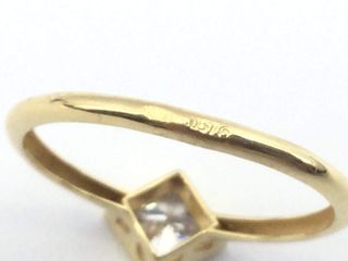 sortija oro 18k con piedra con diamante de laboratorio