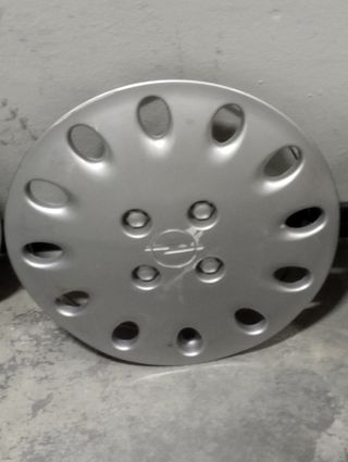Tapacubos Opel Corsa B
