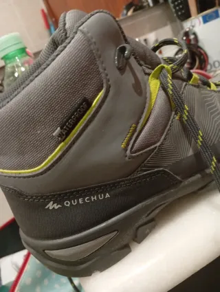 Botas de montaña Quechua impermeables