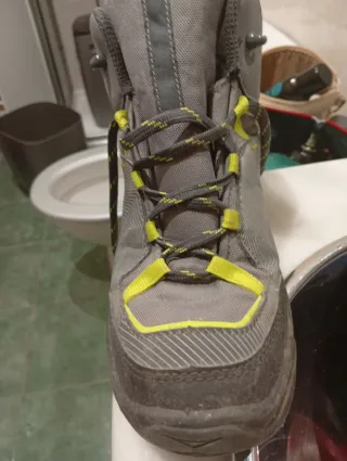 Botas de montaña Quechua impermeables