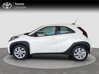 TOYOTA Aygo X 5 Puertas Play 70 Manual 5v