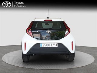 TOYOTA Aygo X 5 Puertas Play 70 Manual 5v