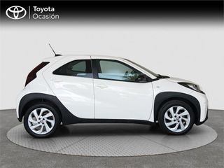 TOYOTA Aygo X 5 Puertas Play 70 Manual 5v
