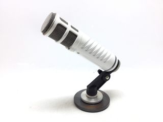 microfono vocalista rode podcaster