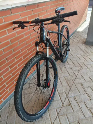 Bicicleta Cube LTD 29 Negro/Naranja