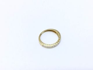 alianza oro 18k con piedra con diamante de laboratorio