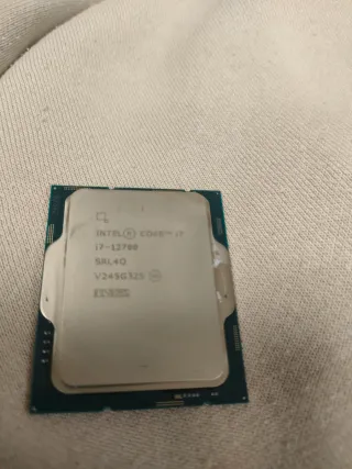 Intel Core i7-12700