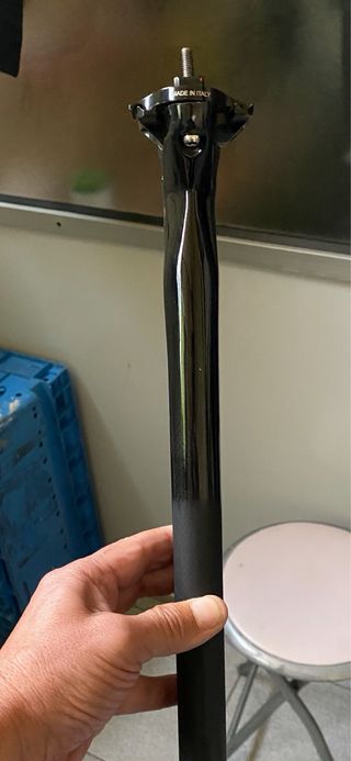 Tija Cipolloni Bond Carbono con adelanto