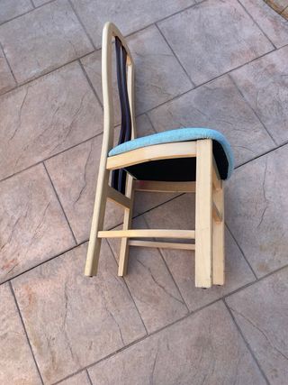 Elegantes sillas de comedor de madera