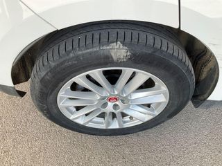 JAGUAR F-Pace 2.0L i4D AWD Automático Prestige