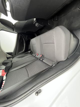 Toyota Yaris 1.5 120H Business Plus