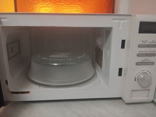 Microondas Blanco Grill Ansonic