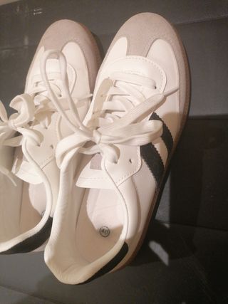 Deportivas Talla 40