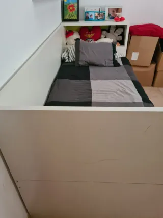 Cama nido con cabezal Ikea
