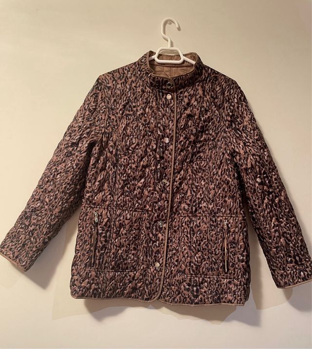 Abrigo acolchado camel talla L