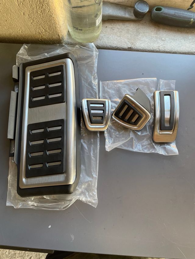 Pedales y Reposapiés VAG Audi Skoda VW