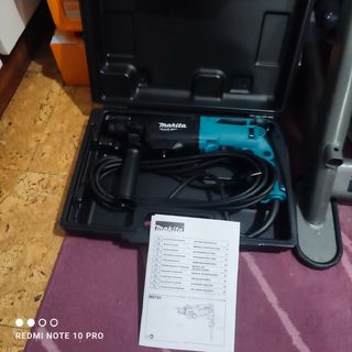 Martillo ligero Makita M8701B