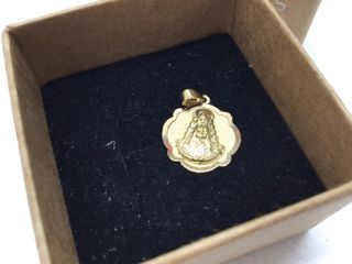medalla oro 18k