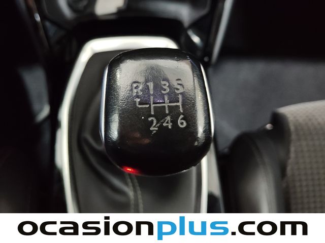 Peugeot 208 PureTech 100 GT 75 kW (100 CV)