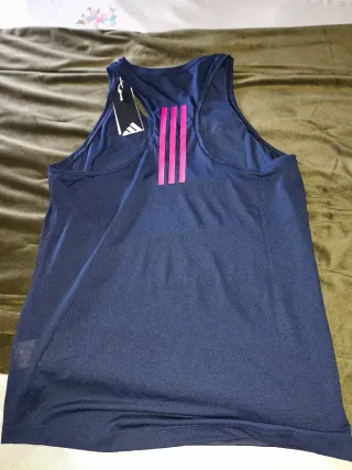 Camiseta Adidas Running Tirantes Berlín 2025.Nueva