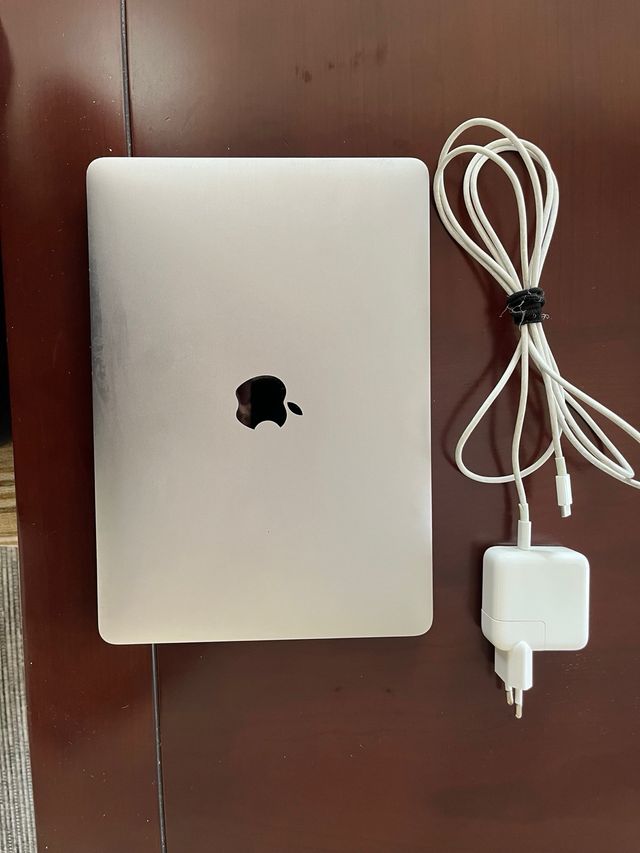 ordenador macOS Big Sur versión 11.7.10