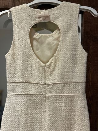 Vestido fiesta beige espalda abierta