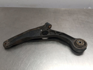 BRAZO SUSPENSION INFERIOR DELANTERO DERECHO FIAT