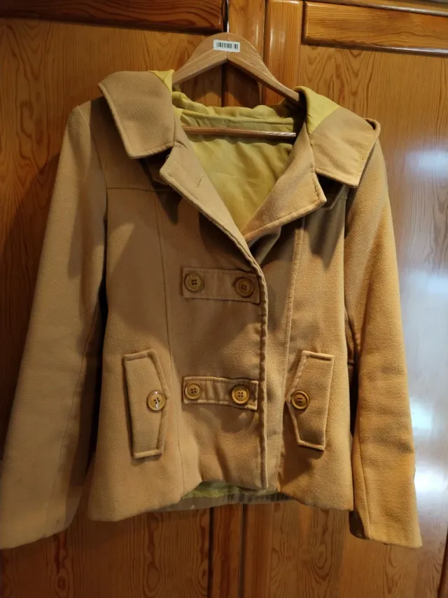 Abrigo italiano mostaza