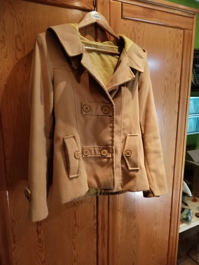 Abrigo italiano mostaza