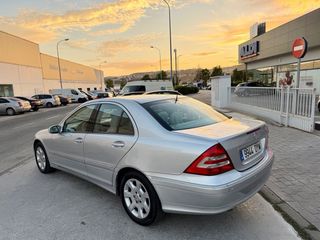 MERCEDES C280 V6 231CV AUTOMATICO NACIONAL 